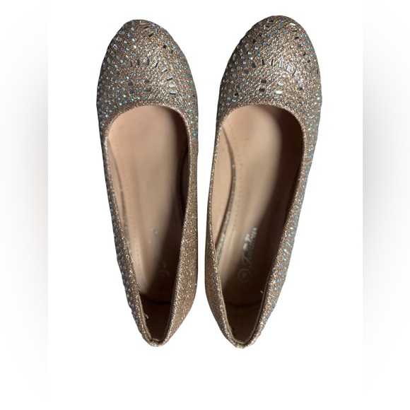 Link Gold embellished kitten heel shoes youth size 4 gems and sparkle - Picture 2 of 8